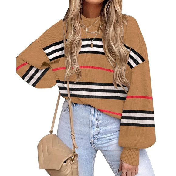 𝐖𝐨𝐦𝐞𝐧𝐬 𝐒𝐭𝐫𝐢𝐩𝐞𝐝 𝐒𝐰𝐞𝐚𝐭𝐞𝐫 𝐗𝐋 - Picture 1 of 5